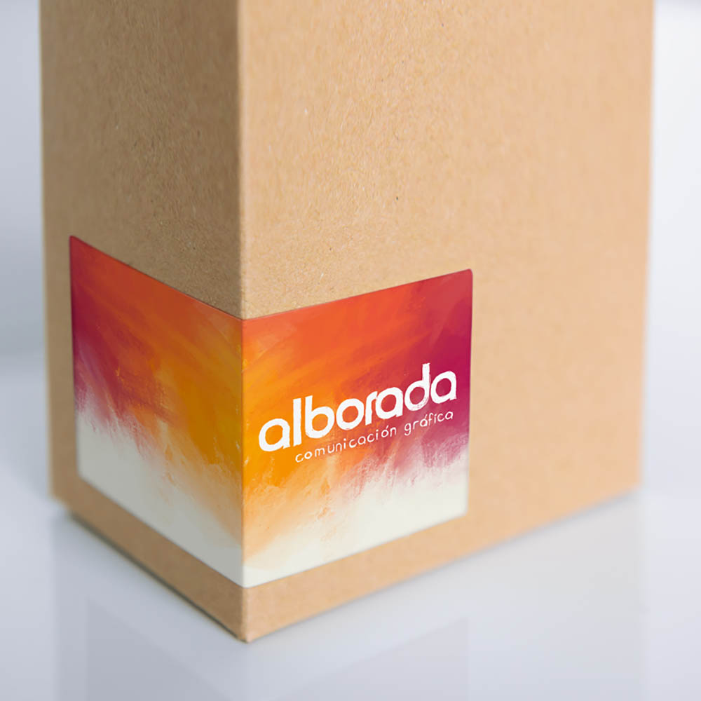 Natural paper box packaging mockup Etiquetas adhesivas personalizadas